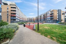 Images for Montmorency Gardens, N11 1FG